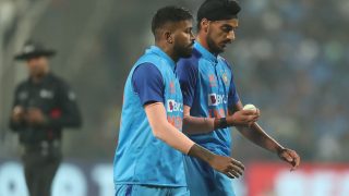 IND vs NZ: अर्शदीप सिंह क्यों कर रहे इतनी नो बॉल? पूर्व क्रिकेटरों ने बताई वजह