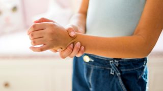 Arthritis in Children: Types, Symptoms, Diagnosis And Treatment of Non-Inflammatory Bone Illness