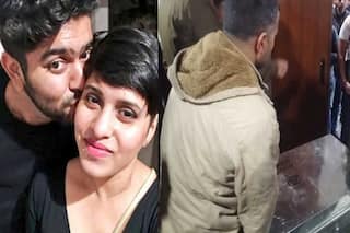 Shraddha Murder Case: दिल्ली पुलिस ने आफताब पूनावाला के खिलाफ 6,629 पन्नों का आरोप पत्र बक्से में भरकर कोर्ट में किया पेश