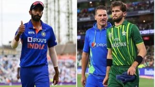 Jasprit Bumrah Doesn’t Even Come Close to Shaheen Afridi’s Level - Ex-Pakistan Cricketer Abdul Razzaq Makes BIG Comment