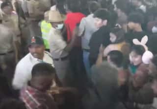 Bengaluru Police Resort To Lathi charge As New Year Celebrations Go Out Of Control | Watch