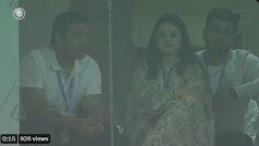 WATCH: भारत-न्यूजीलैंड टी20 मैच देखने स्टेडियम पहुंचे MS Dhoni; रांची के फैंस ने किया धमाकेदार स्वागत