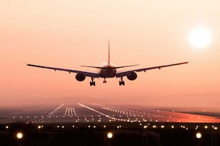 Flight Ticket Price Hike: दिवाली से पहले हवाई यात्रा महंगी, कितनी दूरी के लिए बढ़े कितने रुपए, जानिए