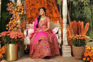 Radhika Merchant Looks Like Modern-Day Radha in Vibrant, Resham Lehenga at Her Mehendi Ceremony - See Viral Pics