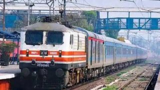 Indian Railways: ट्रेन रुकवाने के लिए कॉल कर बम होने की दी झूठी खबर, एयरफोर्स का सार्जेंट गिरफ्तार