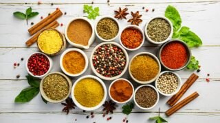5 Kitchen Spices to Boost Immunity And Combat Illness in Winter