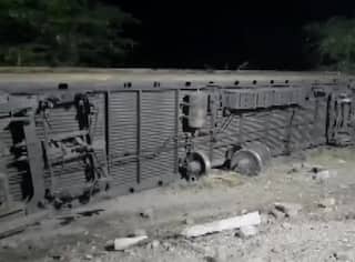 Jodhpur-Bound Suryanagari Express Derailment: 11 Coaches Impacted | Railways Issues Helpline Numbers