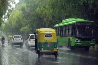 Delhi-NCR Witness Light Rainfall, Thunderstorm On Holi