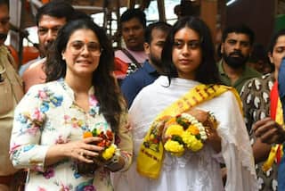 Nysa in White Suit, Kajol in Floral Kurti Visit Siddhivinayak Temple, Fan Says 'Poo Bani Parvati'