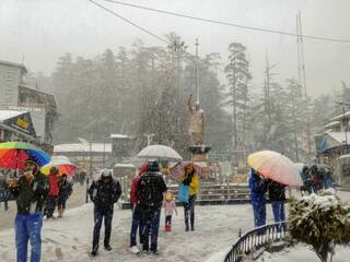 Weather Today: मैदानी इलाकों में बारिश और ओलावृष्टि का अलर्ट, पहाड़ों में हो रही बर्फबारी, देखें मौसम का मिजाज-VIDEO