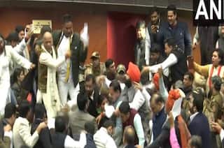 Delhi Mayor Election: मारपीट हंगामा ऐसा कि नहीं चुना जा सका दिल्ली का नया मेयर, MCD सदन स्थगित, देखें वीडियो