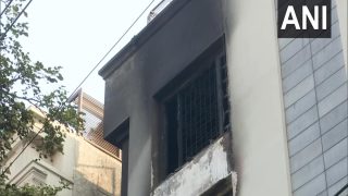 दिल्ली के सीनियर सिटिजन केयर होम में लगी आग, 2 लोगों की मौत, 13 को बचाया गया; एक की हालत नाजुक