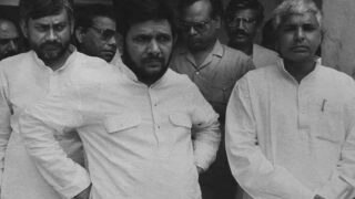 Sharad Yadav: दोस्तों को दुश्मन बनते देखा, दुश्मनों से भी निभाई दोस्ती, 'महागठबंधन' कर चौंका दिया था शरद ने