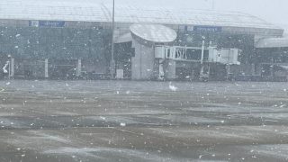 Srinagar Airport Suspends All Flight Operations Today Due To Snowfall