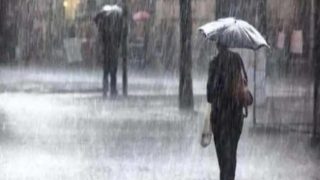 Weather Updates: यूपी-MP समेत इन राज्यों में होगी बारिश, ओलावृष्टि का भी अलर्ट, कश्मीर में 3 दिनों तक होगी तेज बर्फबारी