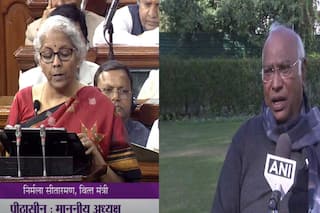 बजट 2023-24 : मनरेगा के आवंटन में 30 फीसदी की कटौती, कांग्रेस ने सरकार पर साधा निशाना