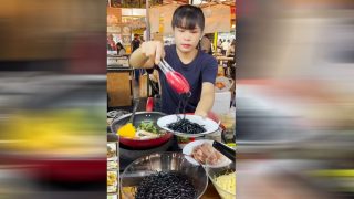Viral Video - Thailand's Unique Black Noodles DISGUST Indians, Desis Call Them 'Coronavirus' - Watch