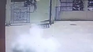 Jabalpur Bomb: मध्यप्रदेश में जबलपुर के रानी दुर्गावती विश्वविद्यालय में अज्ञात शख्स ने फेंके दो बम, जांच जारी
