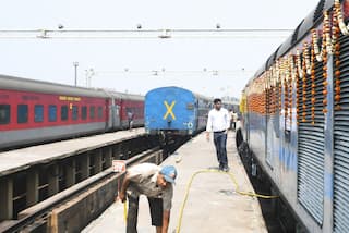 Central Railway Announces 90 Holi Special Trains, Check Details Here