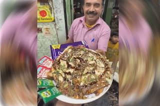 Viral Food Video: Man Makes Dairy Milk Omelette With Cheese And Chocolate Syrup - Watch