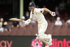 डेविड वॉर्नर का बाहर होना ऑस्ट्रेलिया के लिए है 'फायेदमंद!'