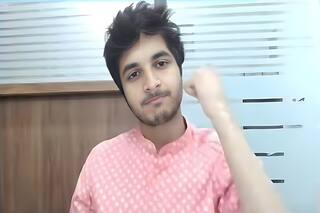 Pro Chess League: Indian GM Vidit Gujrathi Stuns World Champion Magnus Carlsen