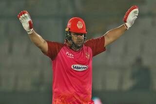 'Maine Ground Pe Hi Sab Kuch Kha Liya', Says Azam Khan After Destroying Dad's Quetta Gladiators