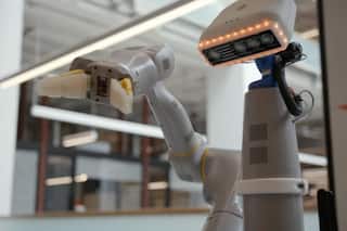 After Human Employees, Google Now Fires 100 Robot Workers Who Used to Clean its Cafeterias