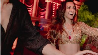 Kiara Advani's Golden Lehenga by Manish Malhotra Took 4000 Hours to be Crafted, Fans Say 'Reception me ye Pehnna Tha'