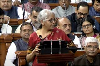 Defence Budget 2023: बजट से इस बार डिफेंस सेक्टर को क्या-क्या मिला, जानें यहां...