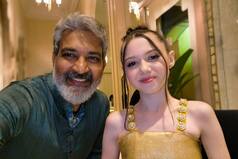RRR: SS Rajamouli's Cute Selfie With 11-YO Violet McGraw From HCA Awards Goes Viral
