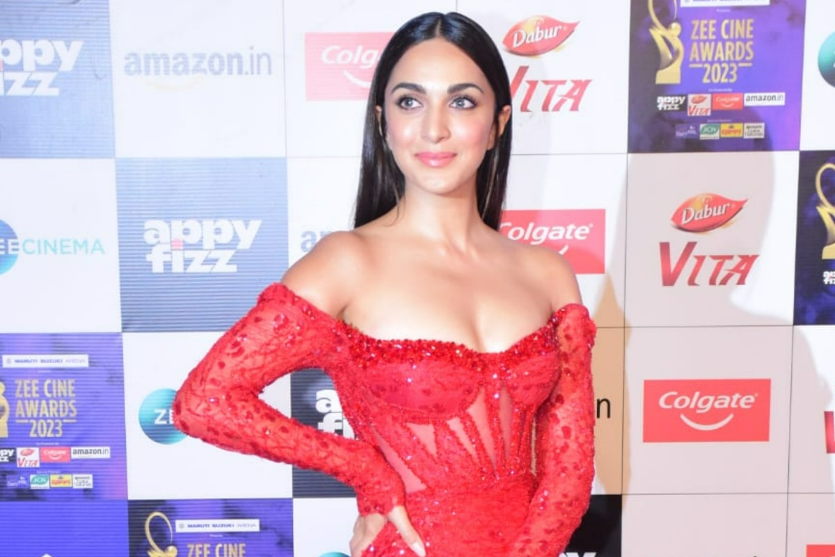 Reception Gown Late Aya, Kiara Advani Looks Mighty Glamorous in Red But Fans  Think This Should Have Been Her Reception Pick - Watch