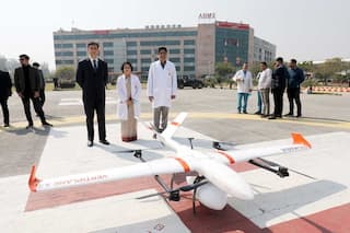 अब पहाड़ी इलाकों में दवा पहुंचाना हुआ आसान, AIIMS ऋषिकेश ने ड्रोन से सफल ट्रायल किया