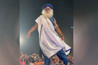 Viral Video: Sadhguru's Perfomance on Mahashivratri 2023 Impresses His Devotees