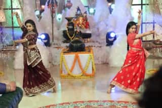 OMG! महज 4 घंटे में ही निहारिका और संभाबना ने सीख लिया 'शिव तांडव', डांस देख सब हुए हैरान