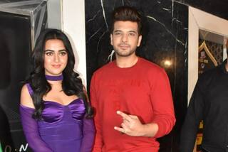 Tejasswi Stuns in Purple Bodycon Dress as Karan Holds Her Hand, TejRan Fans Say 'Ab Nahi Raha Jata Shaadi Kara Do' - Watch