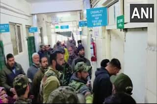 Target Killing In J&K: आतंकवादियों ने पुलवामा में कश्मीरी पंडित की गोली मारकर हत्या की