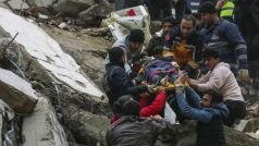 Turkey Earthquake: तुर्की में बीते 24 घंटे में भूकंप के तीन शक्तिशाली झटके, अब तक 2600 से ज्यादा लोगों की मौत