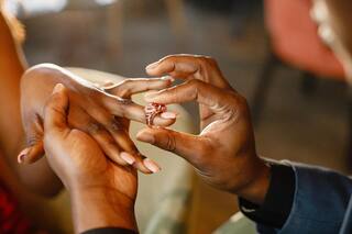 Happy Propose Day 2023: Best Wishes, GIFs, Images, SMS And Greetings to Share With Your Valentine