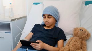 Leukemia in Children: Early Signs, Symptoms And How to Treat The Aggressive Blood Cancer