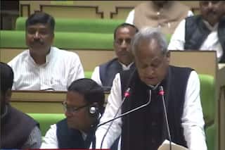 Rajasthan Budget 2023: घरेलू उपभोक्ताओं को 100 यूनिट बिजली फ्री, 500 रुपये में मिलेगा रसोई गैस सिलेंडर