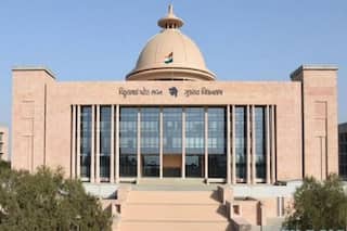 Gujarat Budget LIVE: उज्ज्वला योजना के तहत 39 लाख परिवारों को हर साल दो-दो रसोई गैस सिलेंडर मुफ्त में देगी गुजरात सरकार