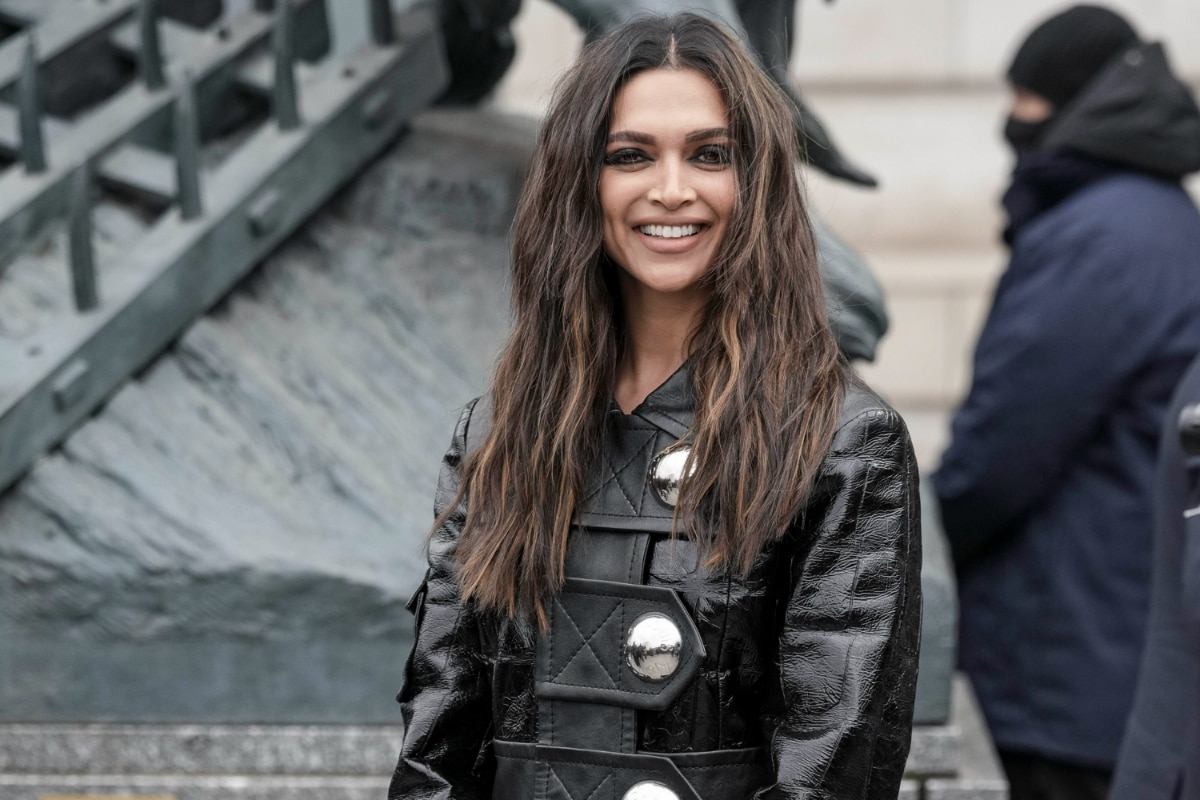 deepika padukone leather dress Nails Goth Look in Blazer at Paris Fashion Week And We Are Taking Notes inv-35