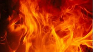 Gujarat Fire: Four Dead in Massive Blaze at Firecracker Company in Aravalli District| VIDEO