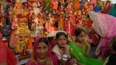 Gangaur Vrat Katha: अगर आपने भी रखा है गणगौर का व्रत तो पूजा के बाद जरूर पढ़ें ये व्रत कथा