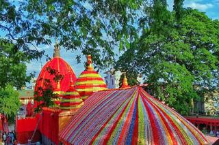 Chaitra Navratri 2023: इस नवरात्रि करिये मां कामाख्या देवी के दर्शन, जानिये इस मंदिर की पौराणिक मान्यता