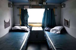 Drunk Ticket Checker Urinates on Woman Passenger Inside Amritsar-Kolkata Train, Arrested