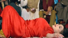 'मच्छी की तरह तड़पी' पाकिस्तानी डांसर Rimal Ali, बोलीं- इश्क की आग बुझाने वाला कोई चाहिए