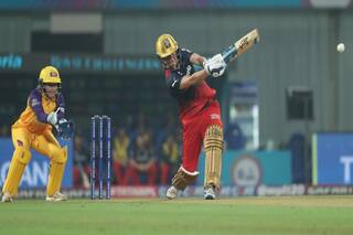 WPL 2023: लगातार 5 हार के बाद आखिरकार RCB को मिली पहली जीत, यूपी वॉरियर्स को 5 विकेट से पीटा