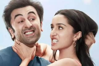 एग्जाम में पास होने के लिए नकल कर रही थीं श्रद्धा कपूर, तभी टीचर ने पकड़ लिया रंगे हाथ